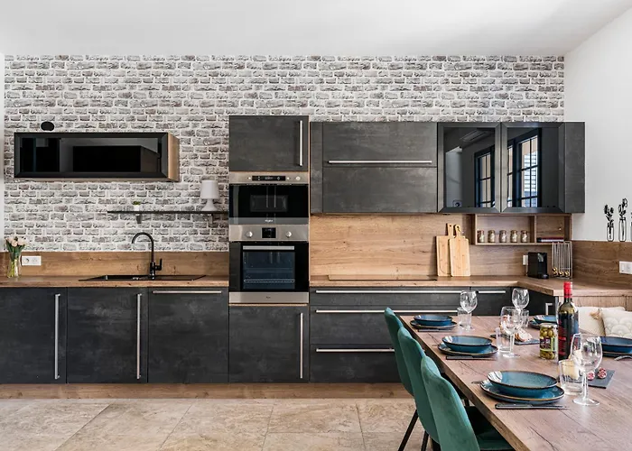 Le Patio D'arlou, Maison De Caractere Fabrezan