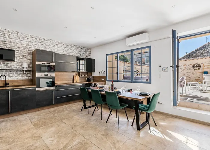 Le Patio D'arlou, Maison De Caractere *